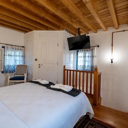 Apartament Kaliva 1 Dag Manzarali Tas Ev